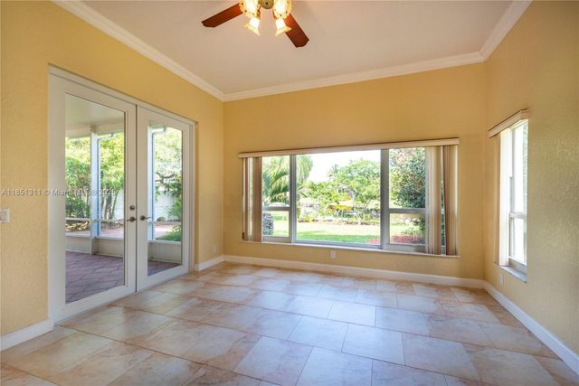 1075 San Luis Rey, Weston, FL 33326