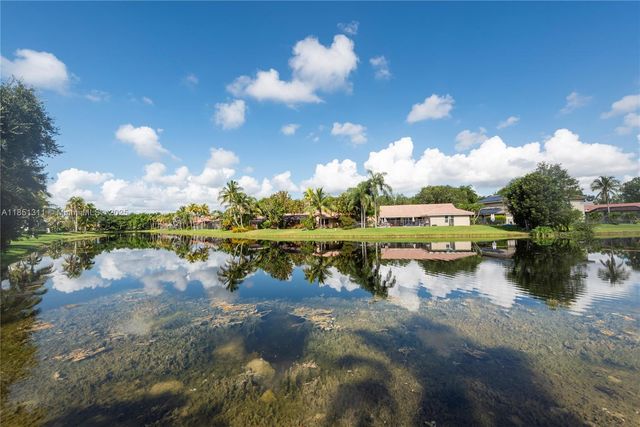 1075 San Luis Rey, Weston, FL 33326