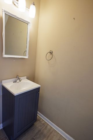 1119 S Curtis Avenue E51, Kankakee, IL 60901