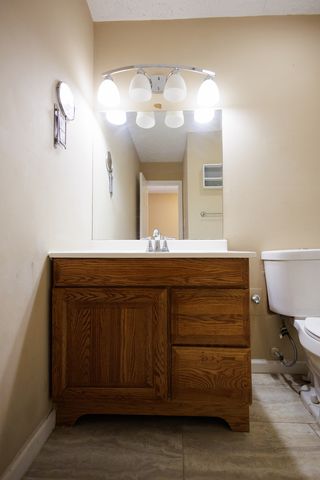 1119 S Curtis Avenue E51, Kankakee, IL 60901