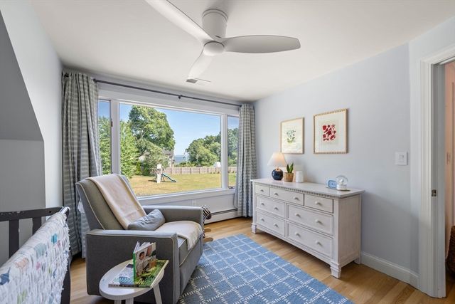 21 Hicks Point Rd, Duxbury, MA 02332