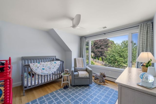 21 Hicks Point Rd, Duxbury, MA 02332