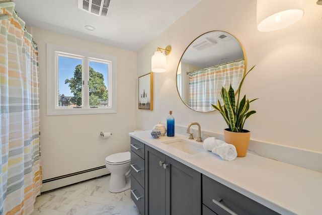 21 Hicks Point Rd, Duxbury, MA 02332