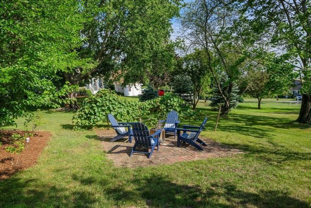 21 Hicks Point Rd, Duxbury, MA 02332