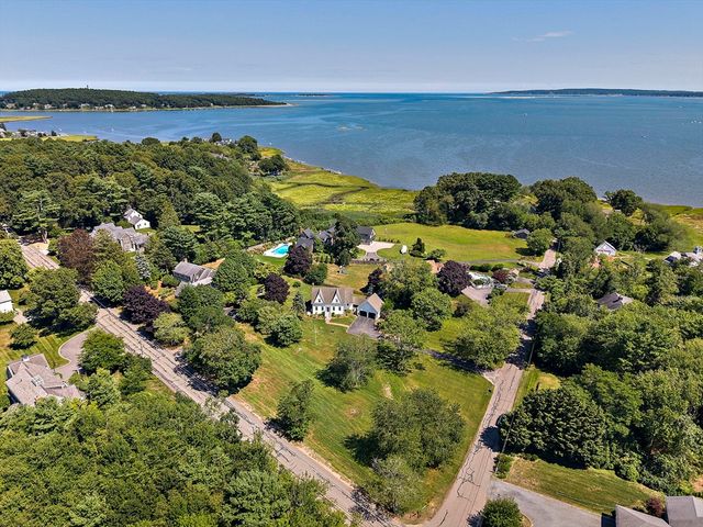 21 Hicks Point Rd, Duxbury, MA 02332