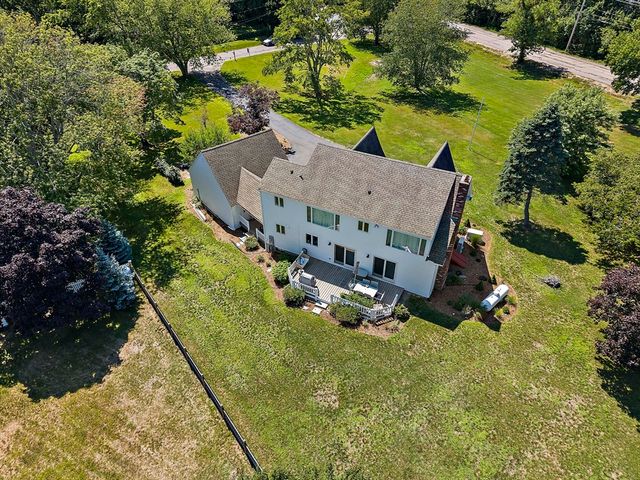 21 Hicks Point Rd, Duxbury, MA 02332