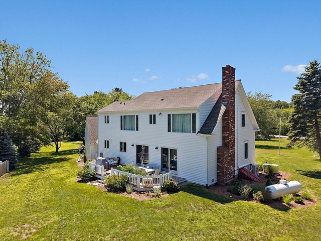 21 Hicks Point Rd, Duxbury, MA 02332