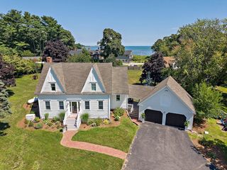 21 Hicks Point Rd, Duxbury, MA 02332