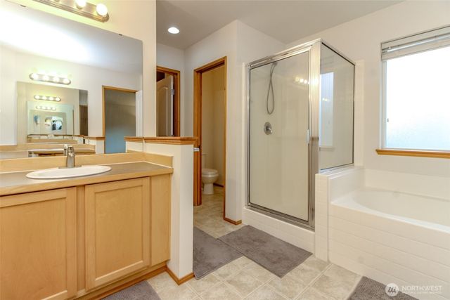 18118 SE 247th Street, Covington, WA 98042