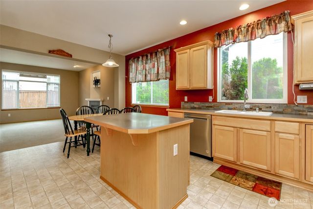 18118 SE 247th Street, Covington, WA 98042
