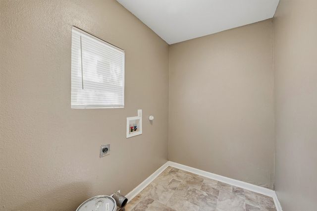 302 W Dexter Street, Sherman, TX 75092