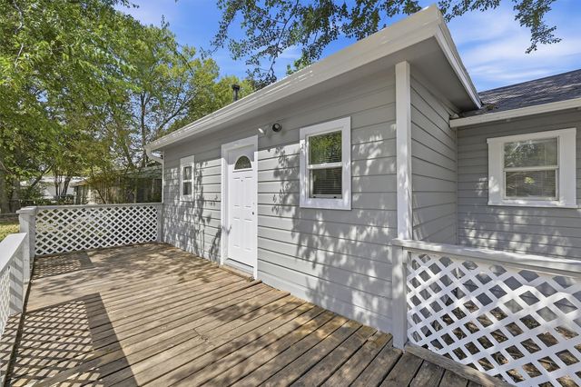 302 W Dexter Street, Sherman, TX 75092