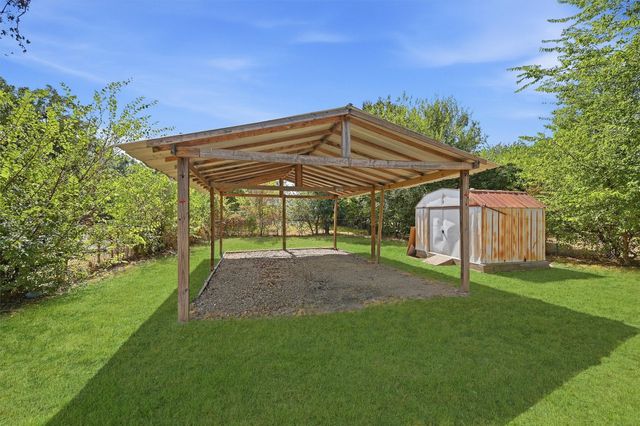 302 W Dexter Street, Sherman, TX 75092