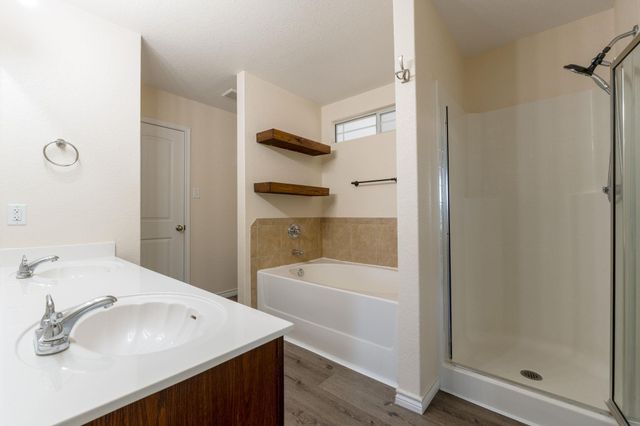 2303 Mike DR, Copperas Cove, TX 76522