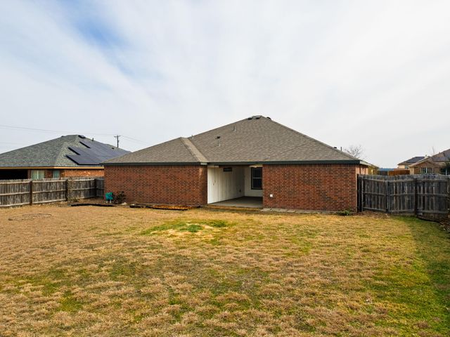 2303 Mike DR, Copperas Cove, TX 76522