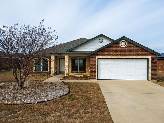 2303 Mike DR, Copperas Cove, TX 76522