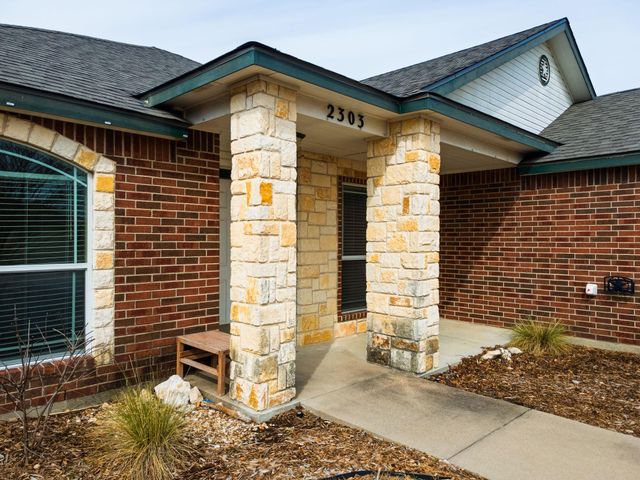 2303 Mike DR, Copperas Cove, TX 76522