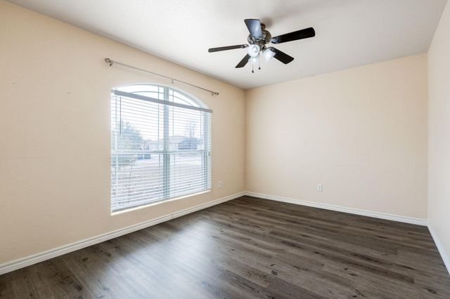 2303 Mike DR, Copperas Cove, TX 76522