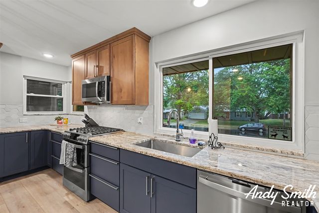 148 Kings Boulevard, Sparta, MI 49345