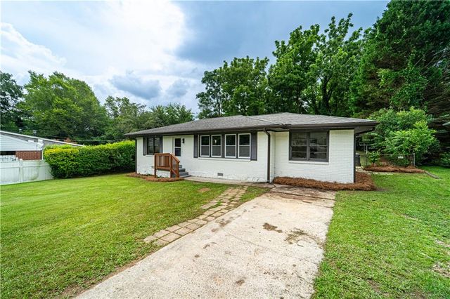 111 Woodhaven Drive, Jonesboro, GA 30236