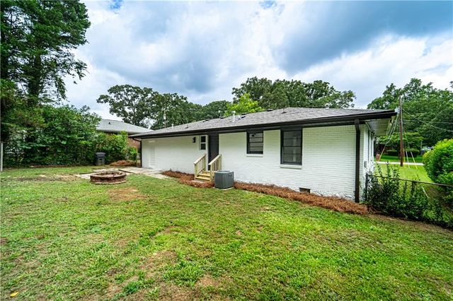 111 Woodhaven Drive, Jonesboro, GA 30236