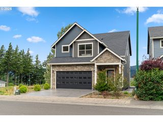 1113 Se CHINOOKAN Dr, Cascade Locks, OR 97014