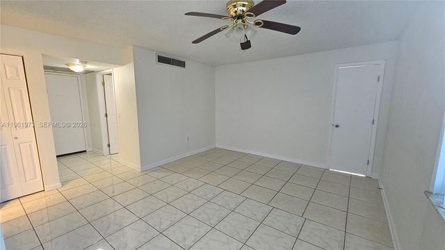 9480 Tangerine Pl 101, Davie, FL 33324