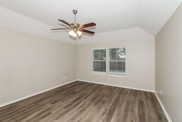1427 Waterside Village Drive, Richmond, TX 77407