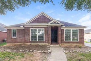 1427 Waterside Village Drive, Richmond, TX 77407