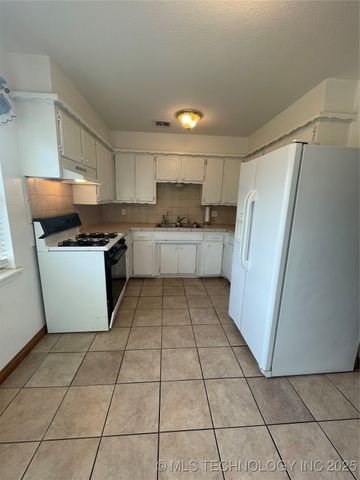 1101 N B Street, Mcalester, OK 74501