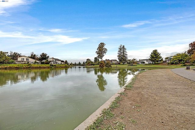 4980 Stafford Pl, Newark, CA 94560