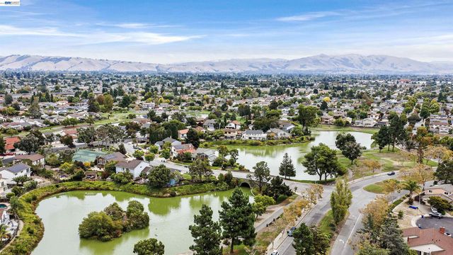 4980 Stafford Pl, Newark, CA 94560