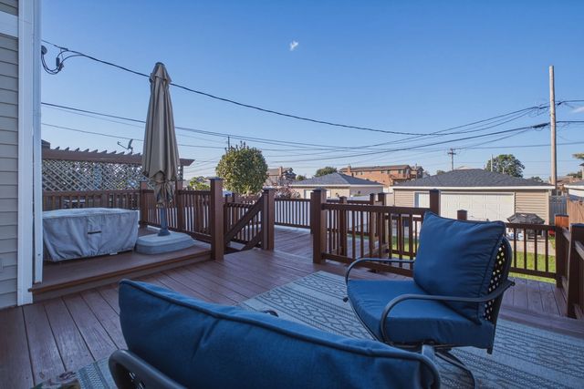 6108 W 60th Street, Chicago, IL 60638