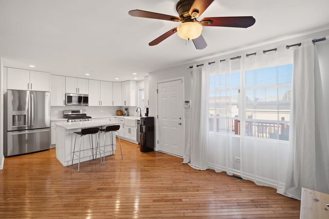 6108 W 60th Street, Chicago, IL 60638