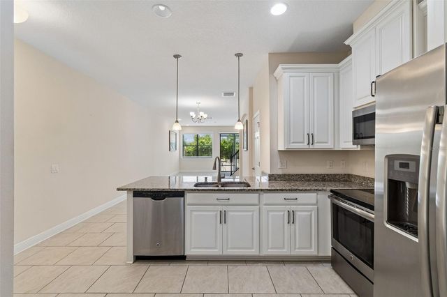 11618 CROWNED SPARROW LANE, Tampa, FL 33626