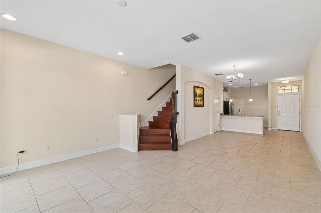 11618 CROWNED SPARROW LANE, Tampa, FL 33626