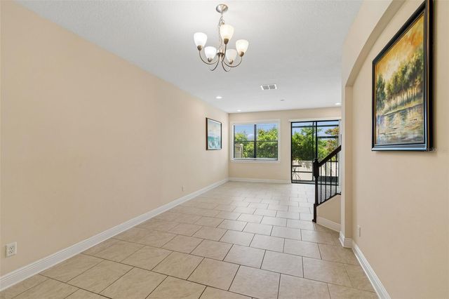 11618 CROWNED SPARROW LANE, Tampa, FL 33626