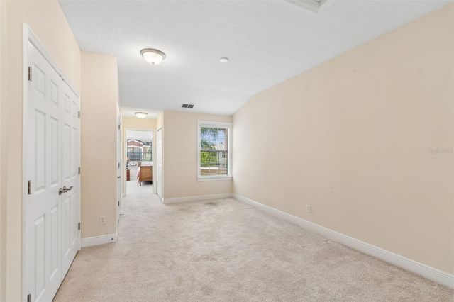 11618 CROWNED SPARROW LANE, Tampa, FL 33626
