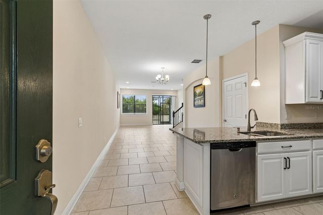 11618 CROWNED SPARROW LANE, Tampa, FL 33626