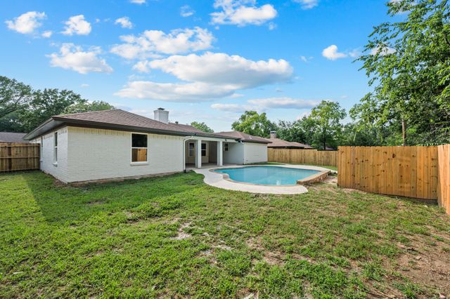 7624 Perkins Drive, North Richland Hills, TX 76182
