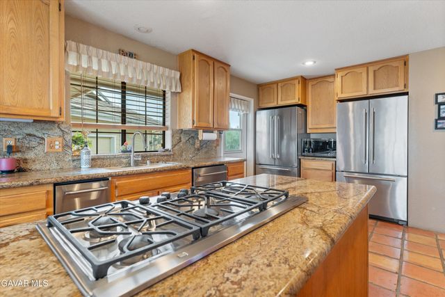 30300 Piebald Court, Tehachapi, CA 93561