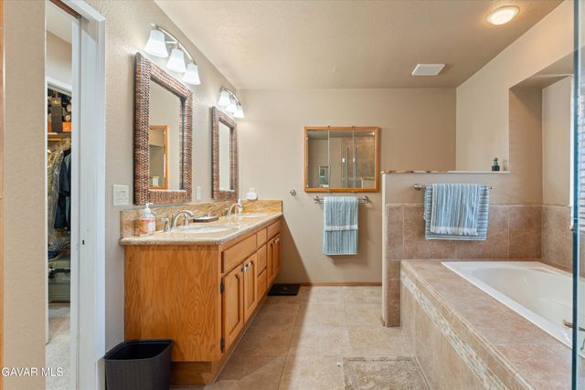 30300 Piebald Court, Tehachapi, CA 93561