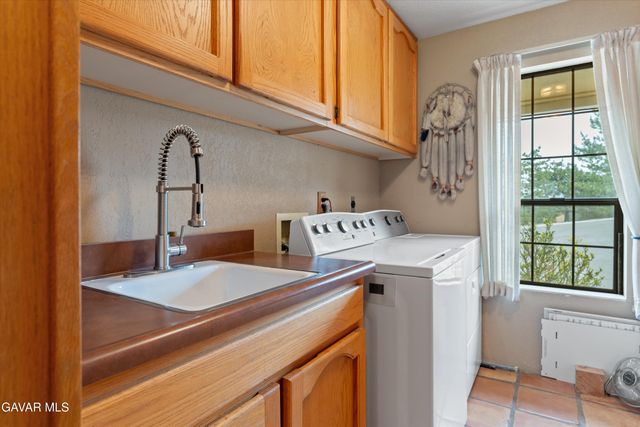 30300 Piebald Court, Tehachapi, CA 93561