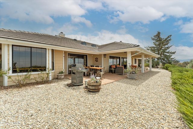 30300 Piebald Court, Tehachapi, CA 93561