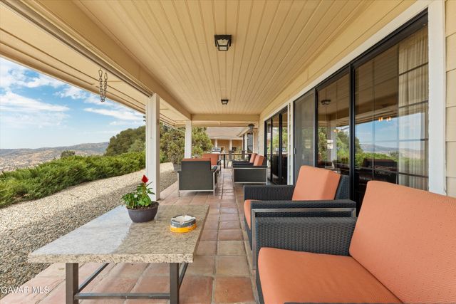 30300 Piebald Court, Tehachapi, CA 93561