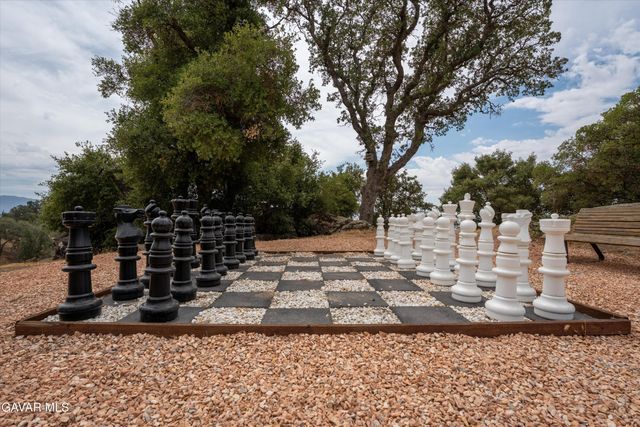 30300 Piebald Court, Tehachapi, CA 93561