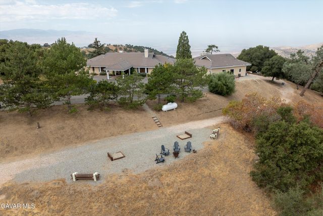 30300 Piebald Court, Tehachapi, CA 93561