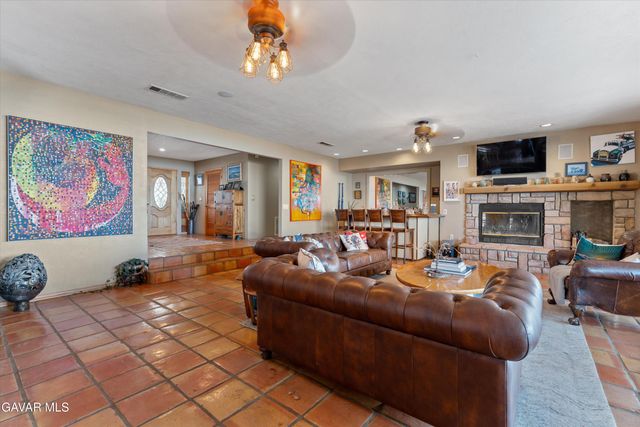 30300 Piebald Court, Tehachapi, CA 93561