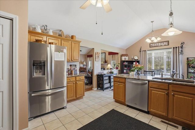 6528 Tumbleweed Lane, Schererville, IN 46375