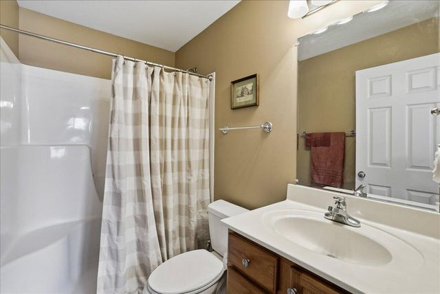 6528 Tumbleweed Lane, Schererville, IN 46375